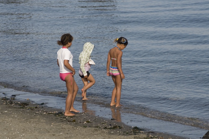 313-1052 Three Girls at Water_s Edge.jpg